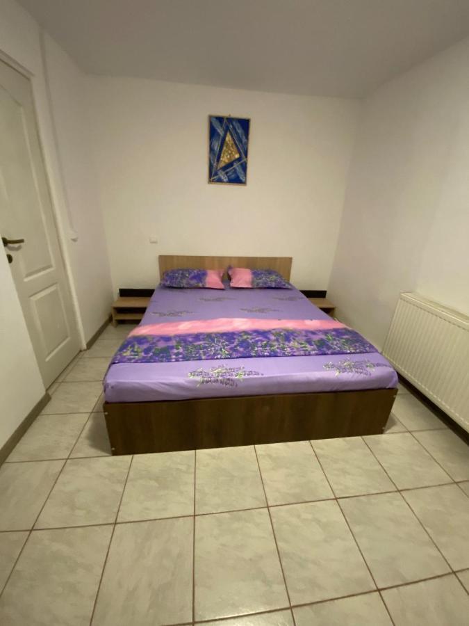Casa Ionut Apartment คอร์บู ภายนอก รูปภาพ