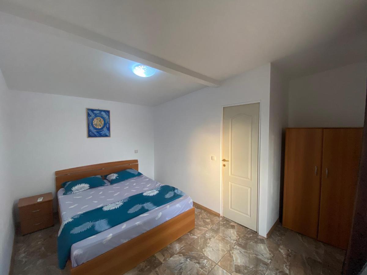 Casa Ionut Apartment คอร์บู ภายนอก รูปภาพ